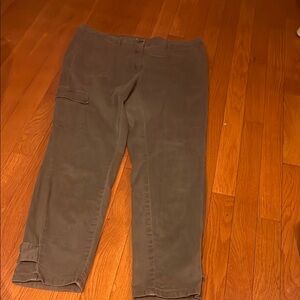 J. Jill Green Cargo Pants Versatile Cotton Blend